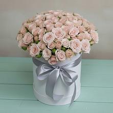 Цветочная композиция из Розы в шляпной коробке #REPLACE_PRED# Бердске