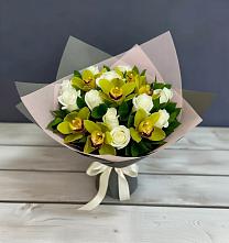 Букет цветов из:  Орхидеи и Розы в Бердске