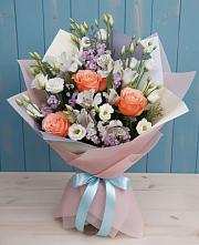 Букет цветов из:  Лизиантусы, Розы, Альстромерии и Гипсофила #REPLACE_PRED# Бердске