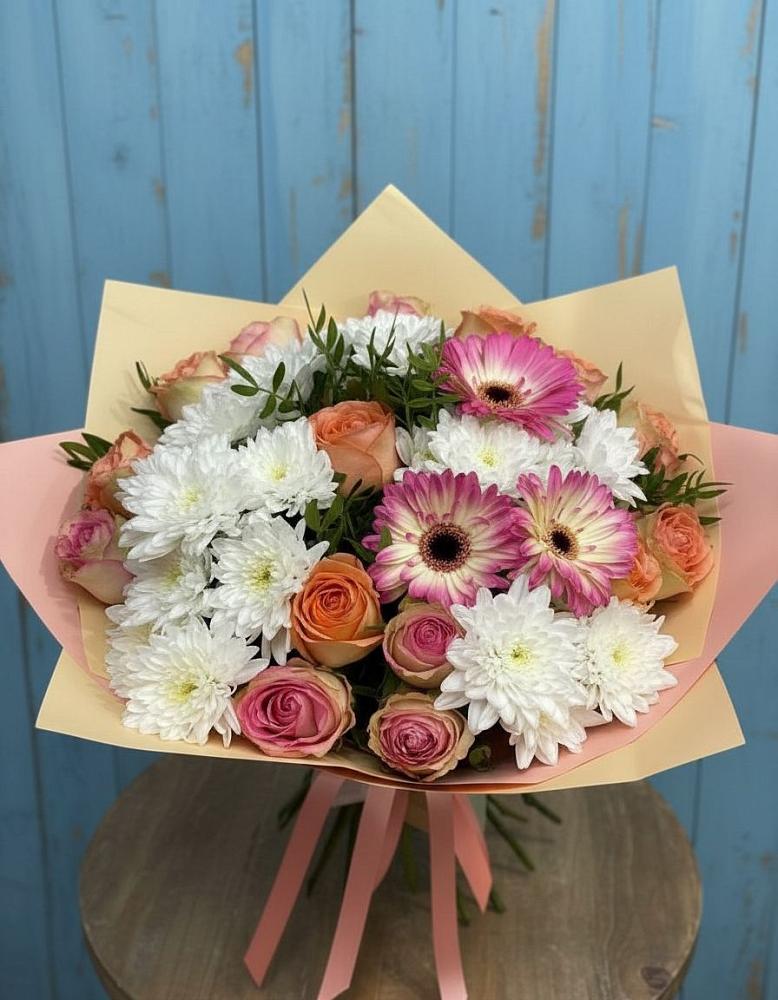 Букет цветов из: Розы, Герберы и Хризантемы в Бердске