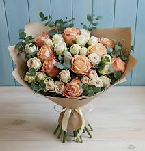 Букет цветов из:  Альстромерии и Розы в Бердске